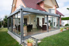 ts-alu-sommergarten-serie-t-serie-16-glasschiebetueren-perspektive-links-01-medium1024